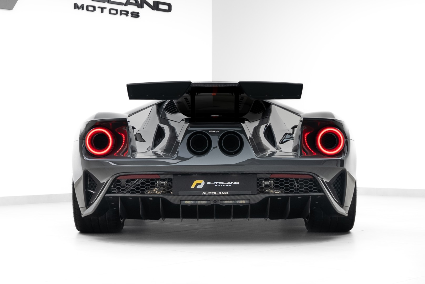 2021 FORD GT | CARBON SERIES | AKRAPOVIC EXHAUST